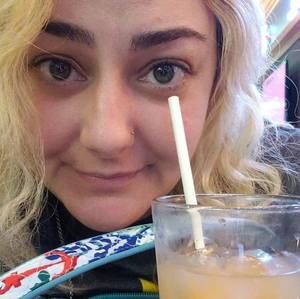 Meet your Posher, Brittany